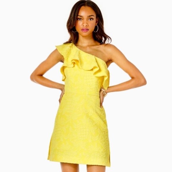 NWT  LILY PULITZER-G16
Calla Yellow Pineapple Kipton One-Shoulder Romper - Picture 1 of 10